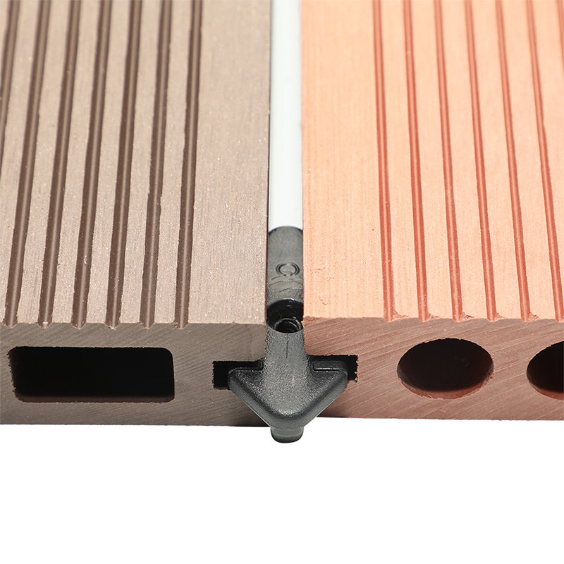 Kẹp nhựa cho sàn composite WPC